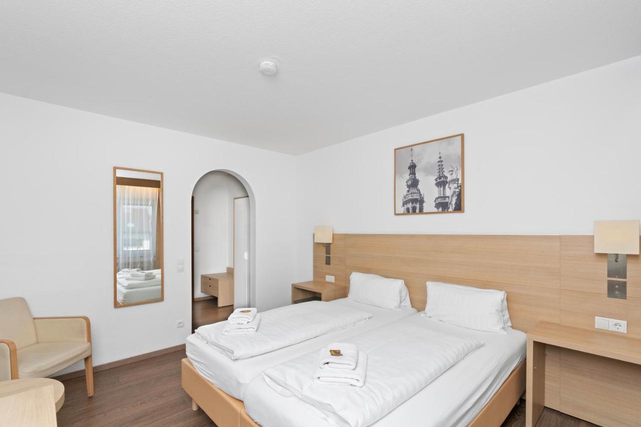 Hotel Adler FDH Екстериор снимка