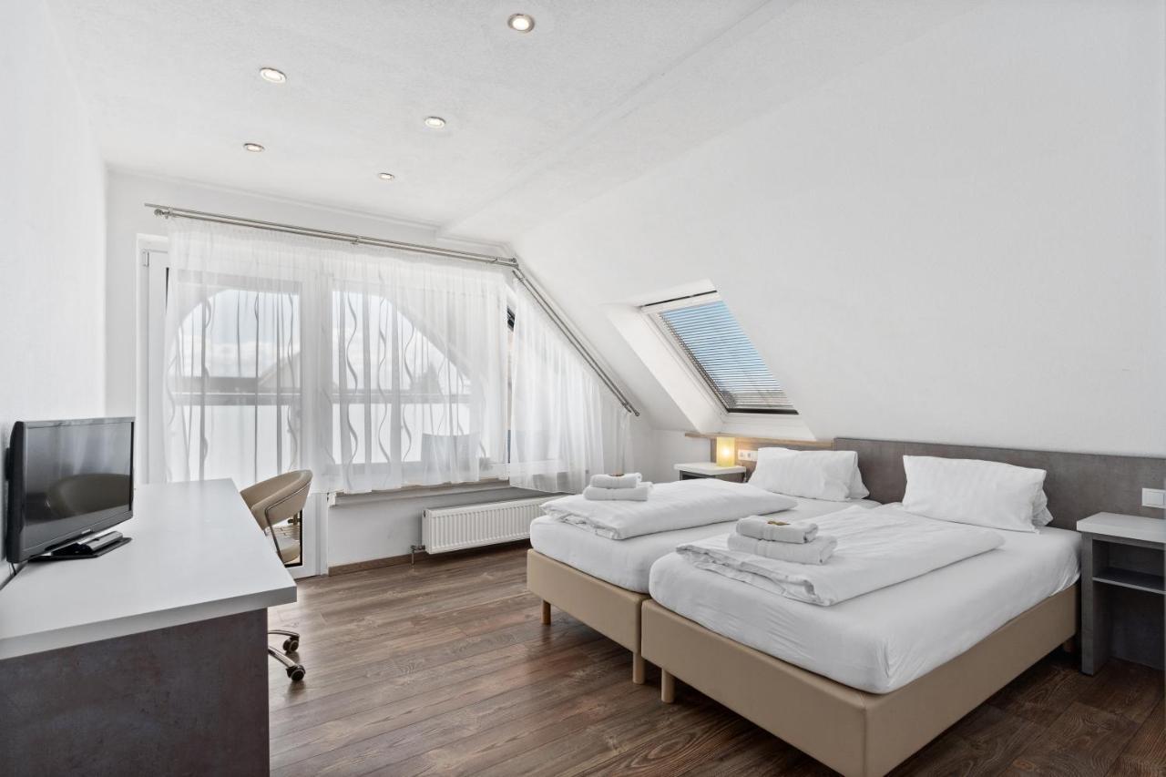 Hotel Adler FDH Екстериор снимка