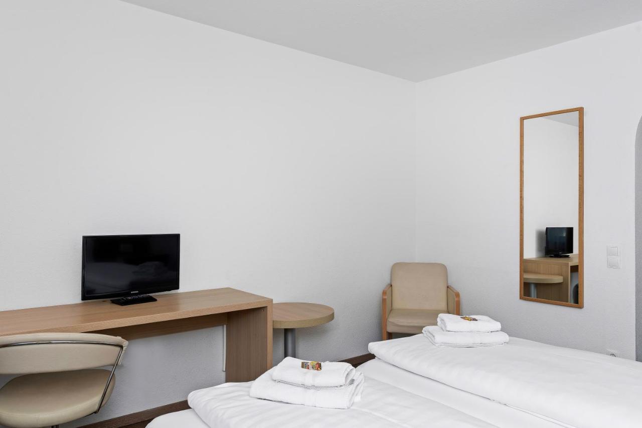 Hotel Adler FDH Екстериор снимка